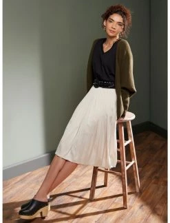 HUNIVERS Her Universe Black V-Neck Favorite T-Shirt -HER SHOP unnamed file 170