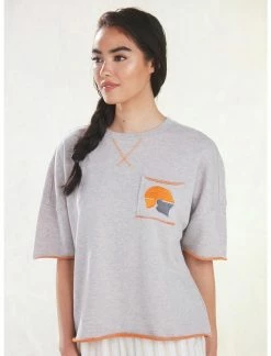 HUNIVERS Her Universe Star Wars Fennec Shand Boxy Top